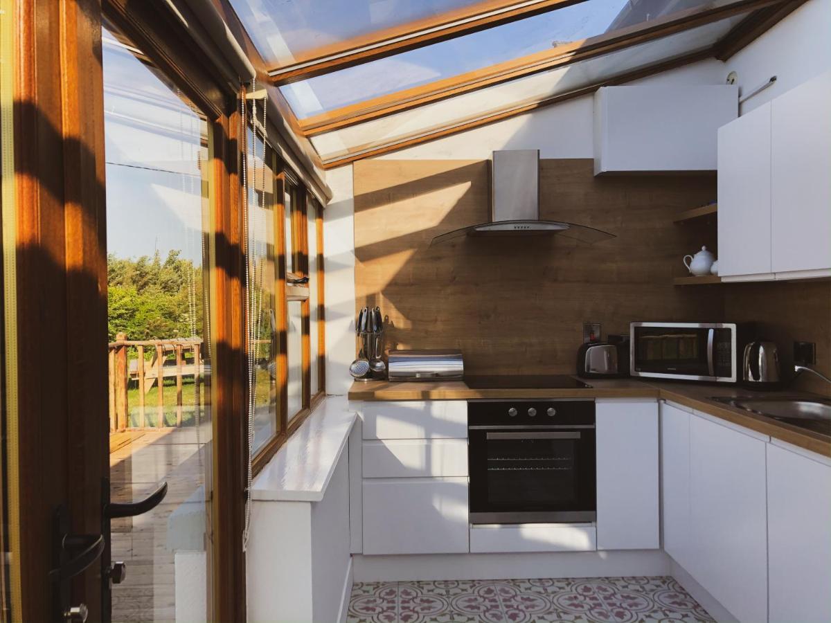 Hookless Holiday Homes เฟธาร์ดออนซี ภายนอก รูปภาพ