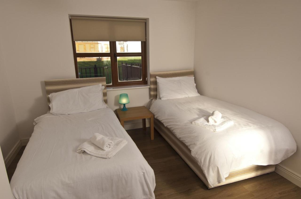 Hookless Holiday Homes เฟธาร์ดออนซี ห้อง รูปภาพ