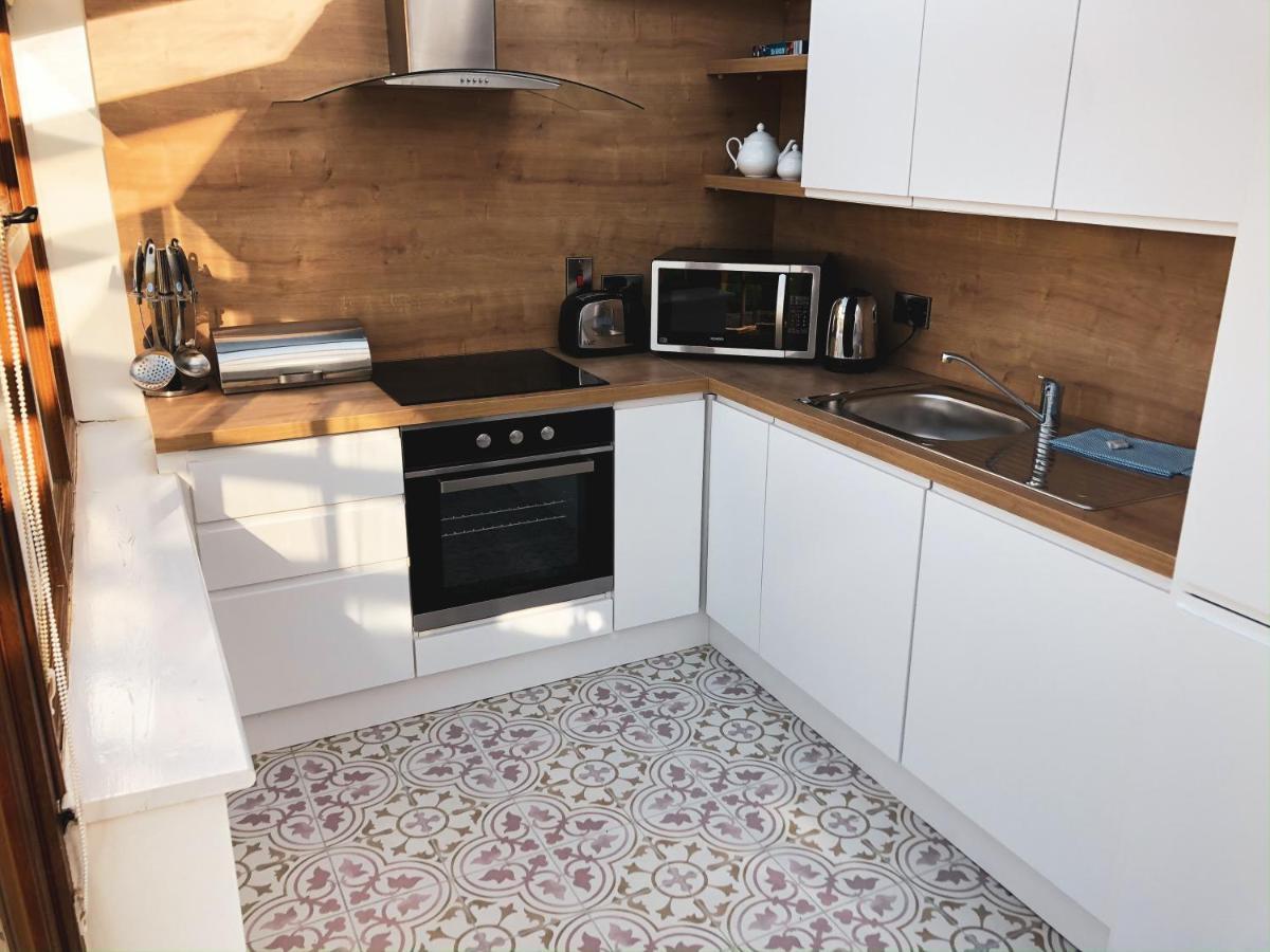 Hookless Holiday Homes เฟธาร์ดออนซี ภายนอก รูปภาพ